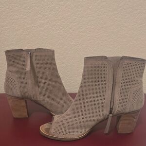 Toms Perforated Beige Ankle Booties